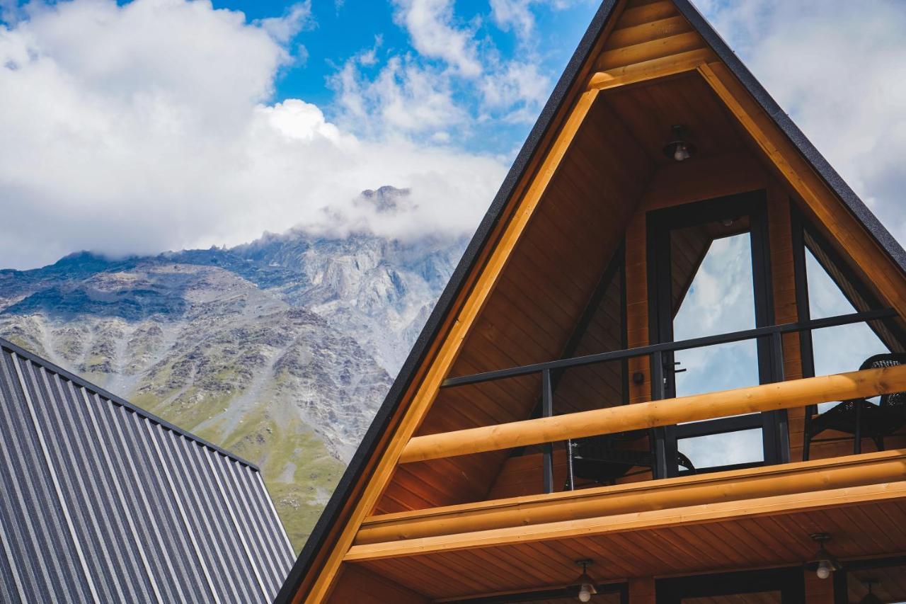 Lonely Mountain Villa Казбеги Екстериор снимка