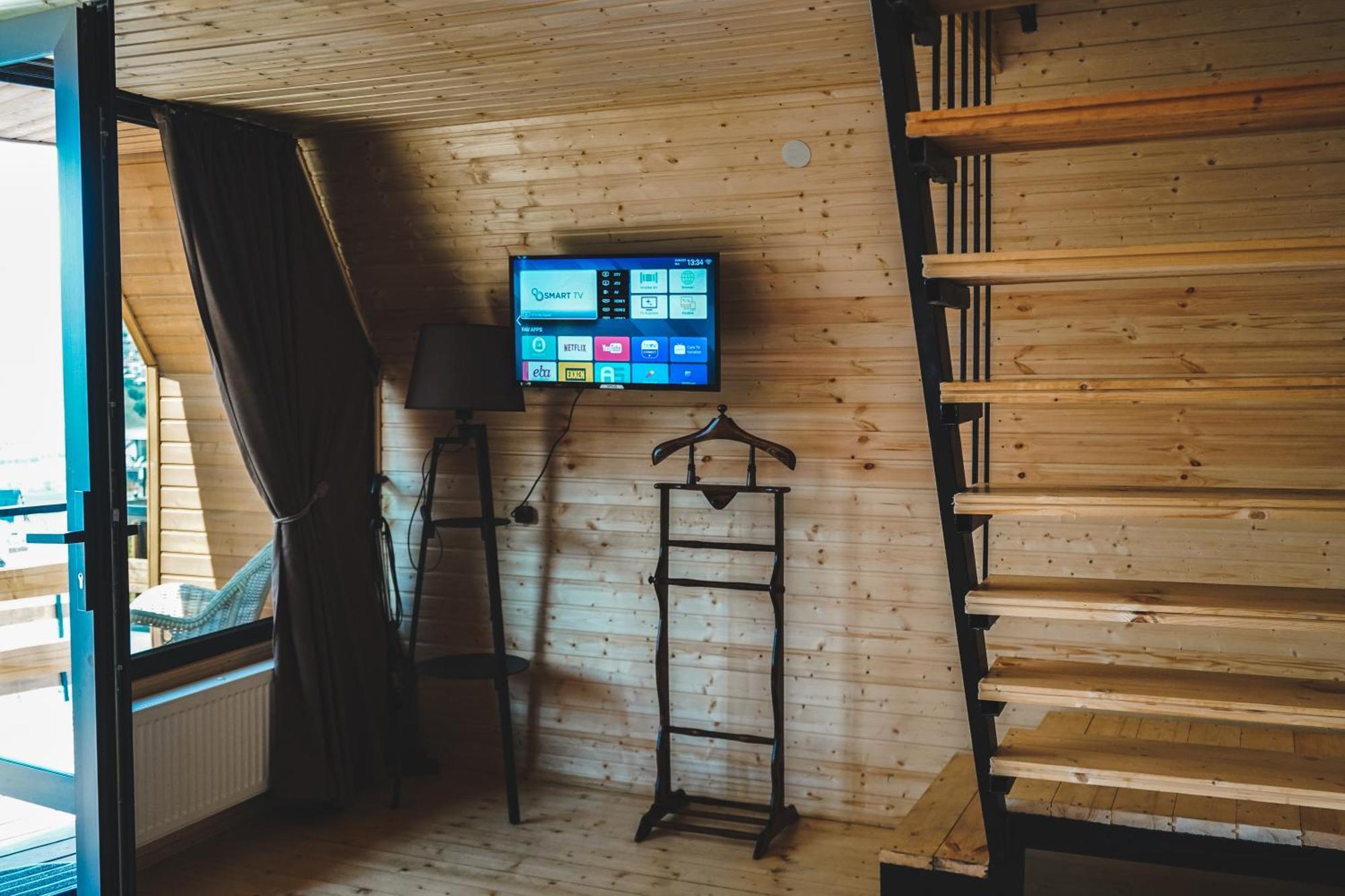 Lonely Mountain Villa Казбеги Екстериор снимка