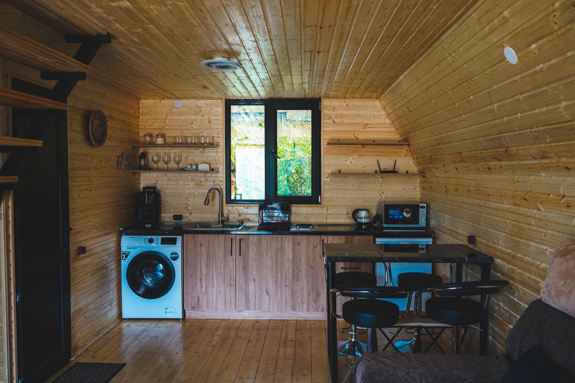 Lonely Mountain Villa Казбеги Екстериор снимка