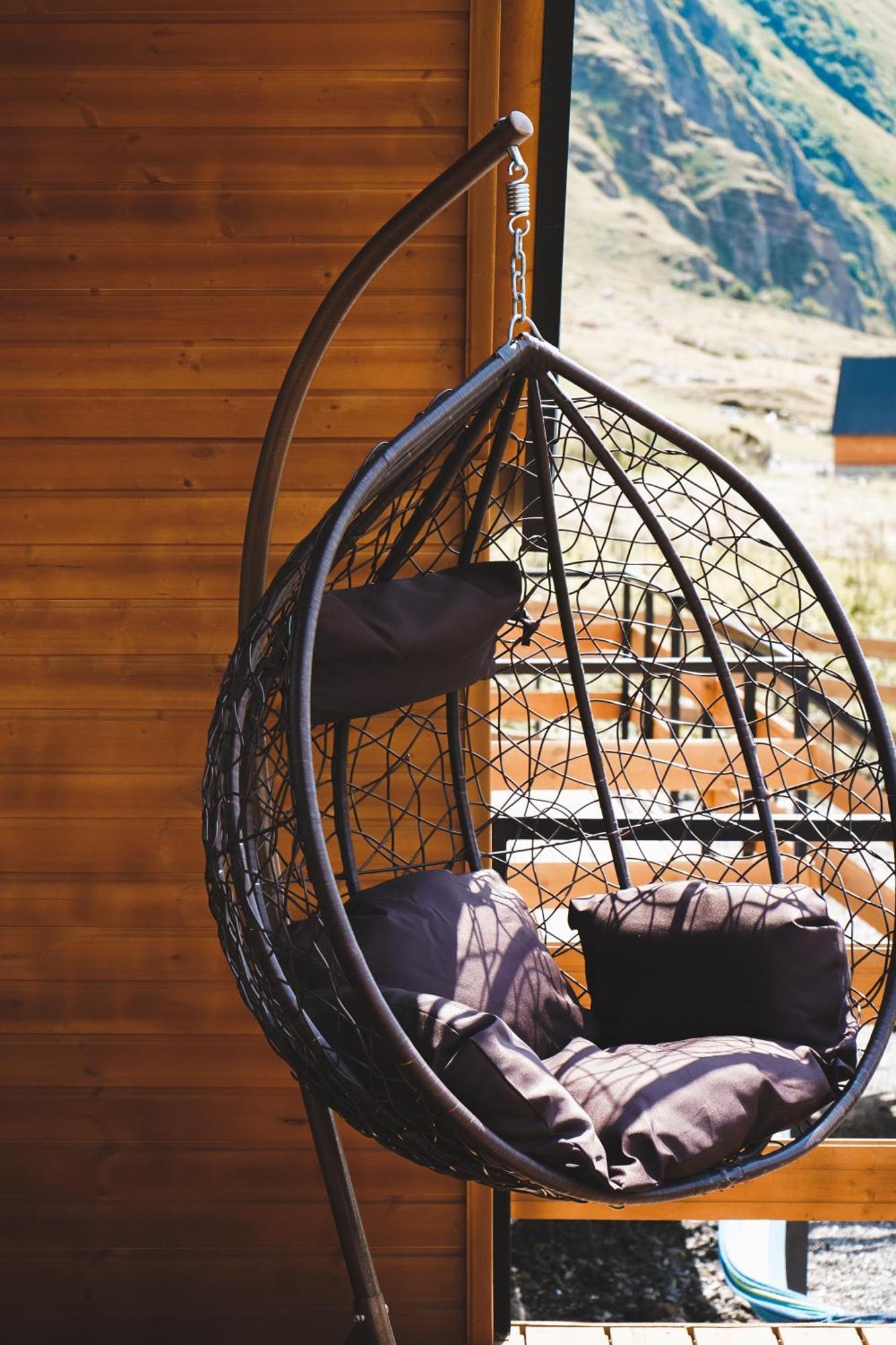 Lonely Mountain Villa Казбеги Екстериор снимка